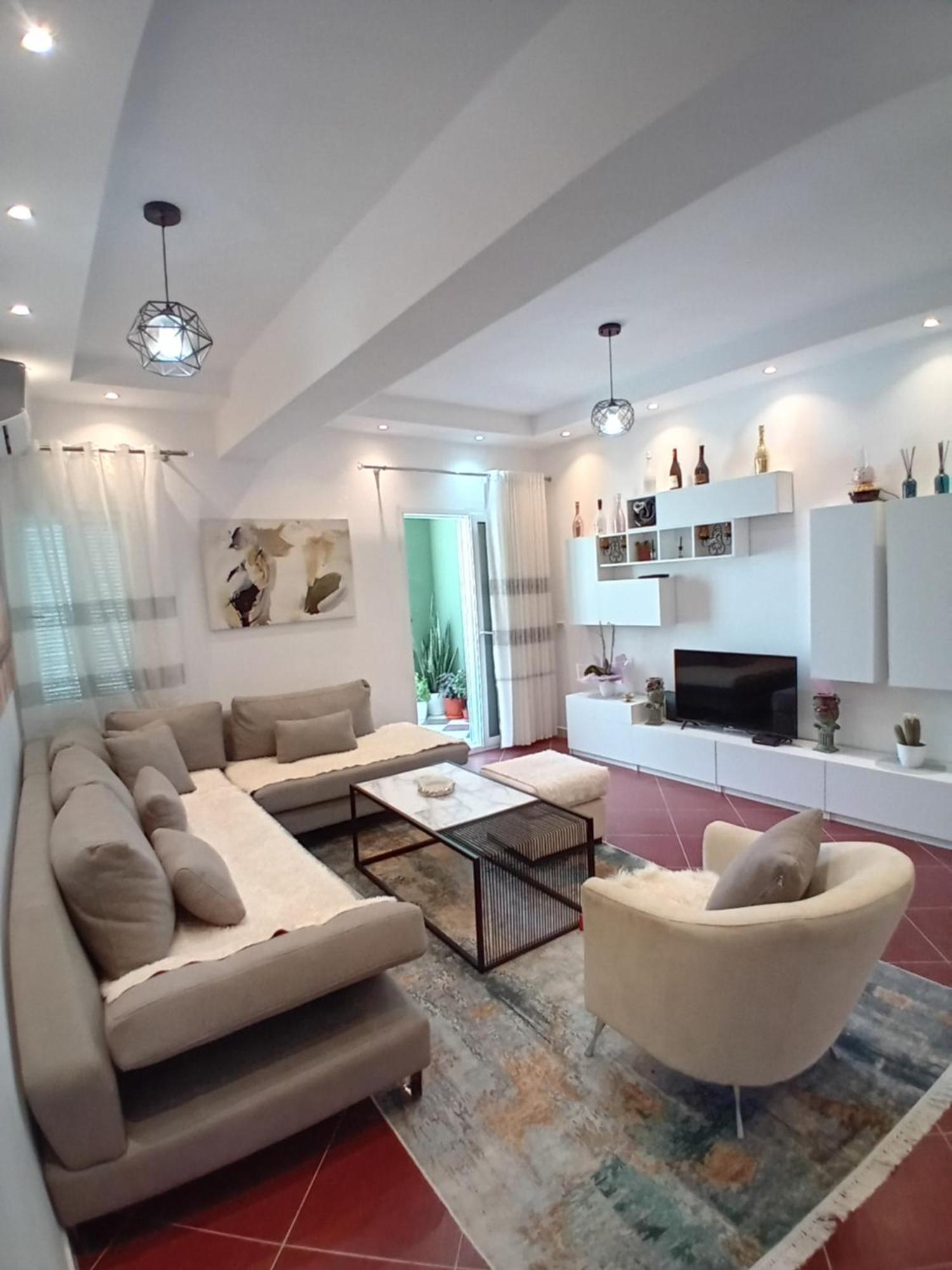 Luxury Appartament Lungomare Vlore Bagian luar foto
